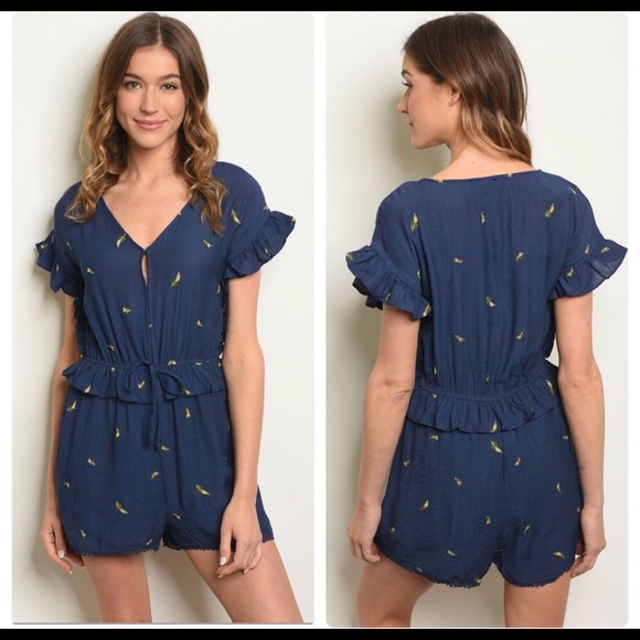 Other - 💙🦋NWT NAVY ROMPER 🦋💙